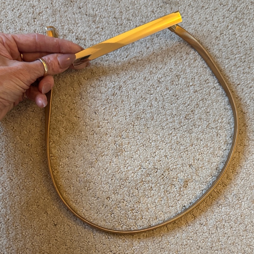 Zara Gold Women's Belt. Stretchy.